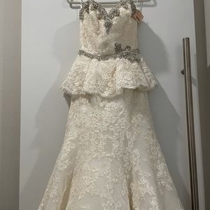 Elizabeth Layne Ivory Lace Wedding Dress. Altered